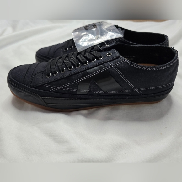 P.F. Flyers sandlot black low top sneakers New with extra laces size W8.… - Picture 7 of 15